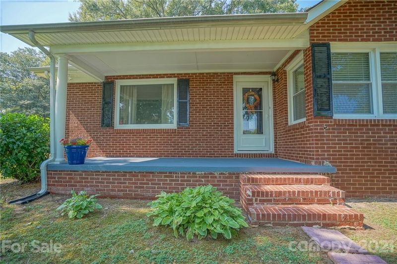 99 Pitts School Rd, Concord, NC 28027