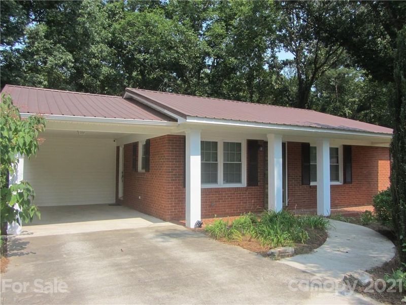 1210 Hermitage Rd, Lancaster, SC 29720