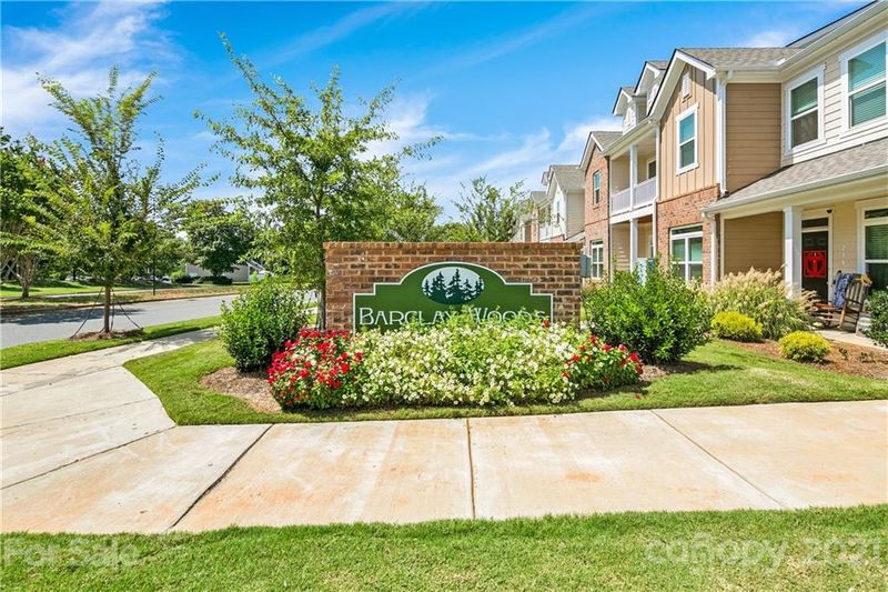 212 Overstone Ct, Fort Mill, SC 29715