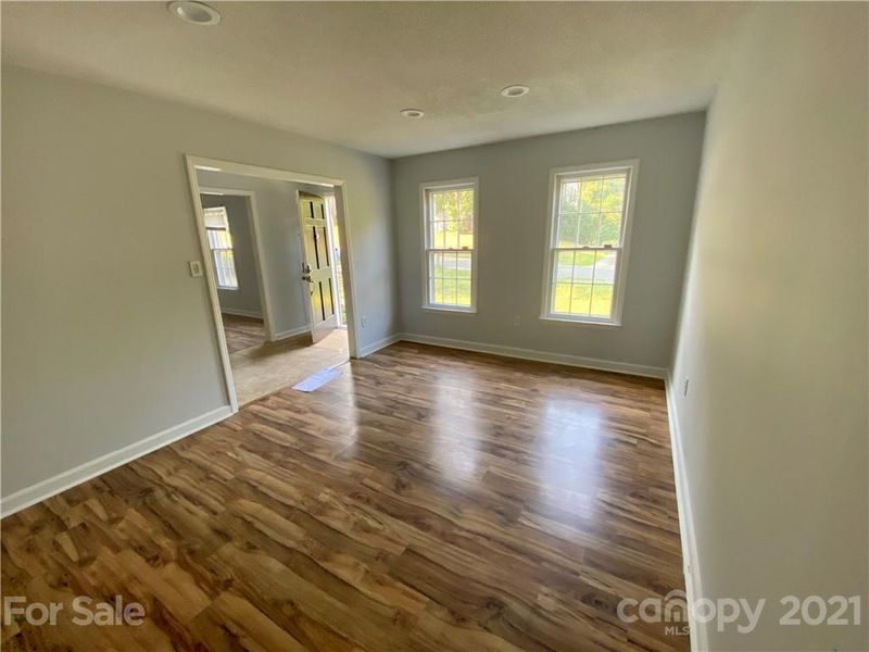 7720 Cedar Tree Ln, Charlotte, NC 28227