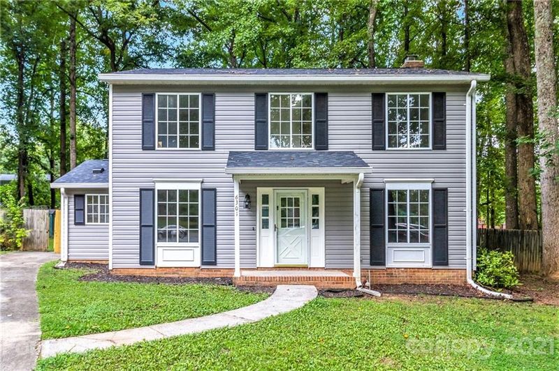 6301 Ivory Palm Dr, Charlotte, NC 28227