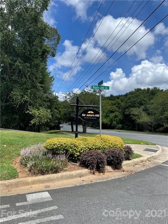 3609 Maple Glen Ln, Charlotte, NC 28226