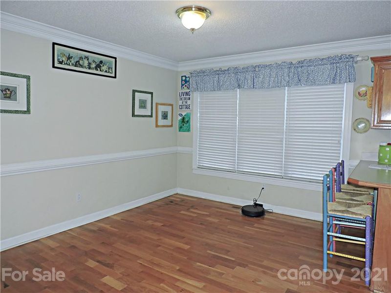 2581 Touchstone Cir, Newton, NC 28658