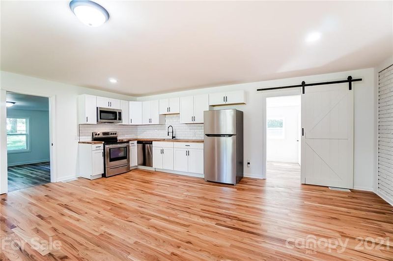 105 Sherrill Dr, Stanley, NC 28164
