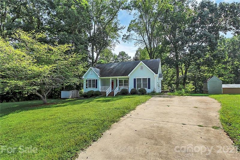 210 Red Oak Ct, Gastonia, NC 28052
