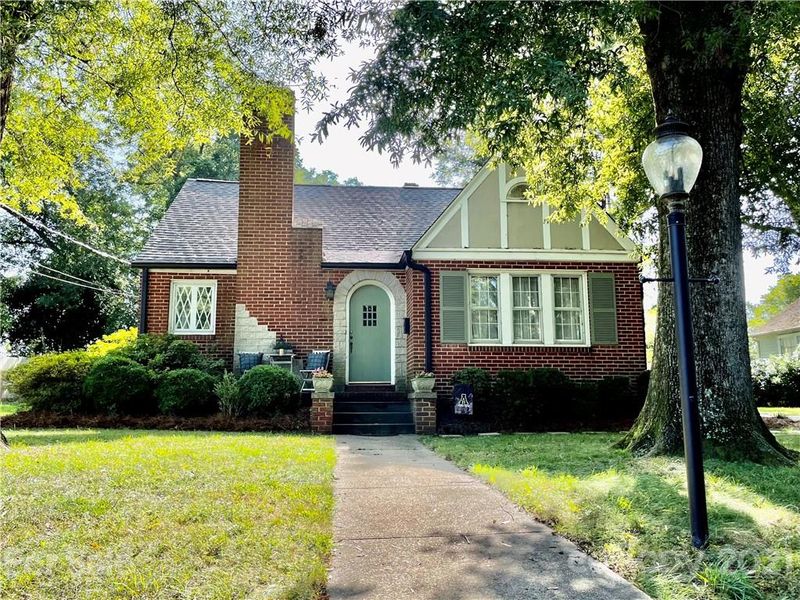 146 Cedar St, Mooresville, NC 28115