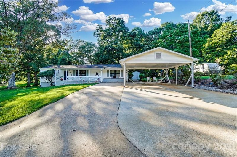 14 Ruth Ave, Newton, NC 28658