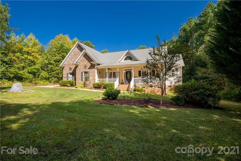 2014 Sunswept Ln, York, SC 29745