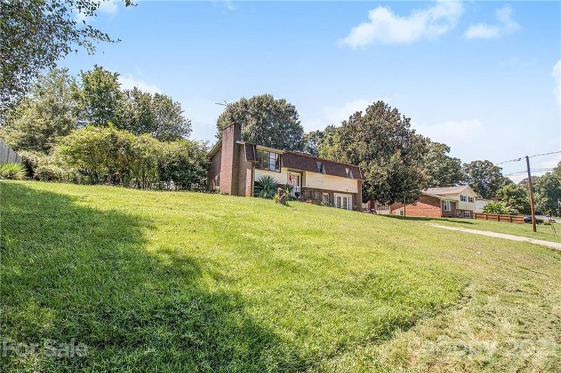 2477 Cedar Valley Dr, Conover, NC 28613