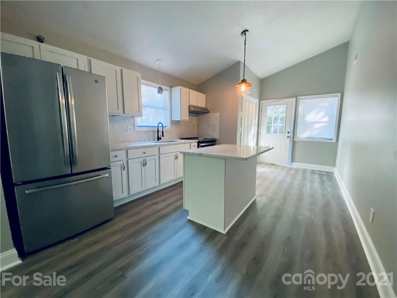 8636 Newgrass Ln, Charlotte, NC 28227