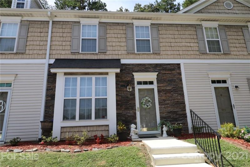 5916 Britt Ln, Dallas, NC 28034