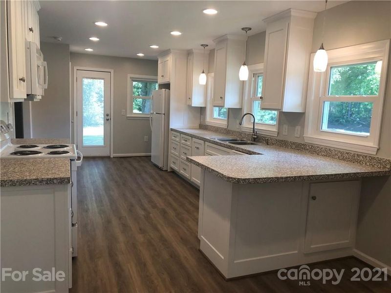 2345 Lowrys Hw, Chester, SC 29706