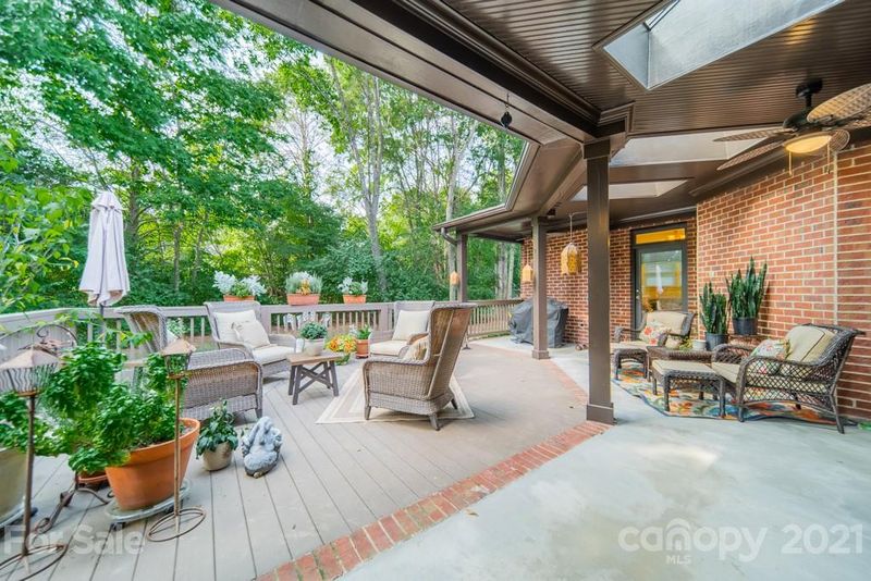 3200 Trefoil Dr, Charlotte, NC 28226