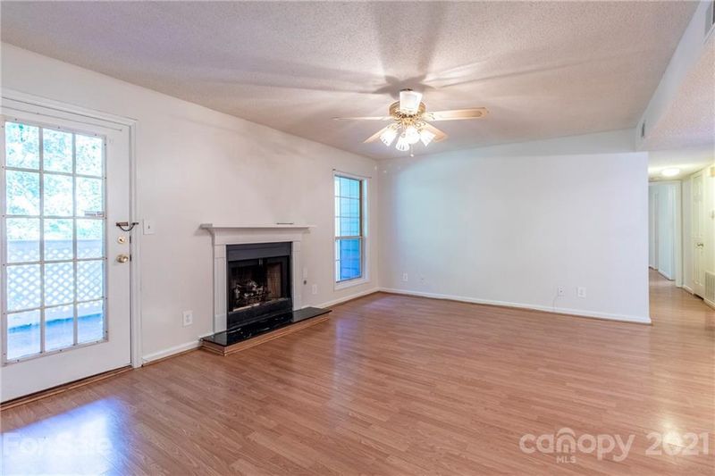 6045 Pinebark Ct, Charlotte, NC 28212
