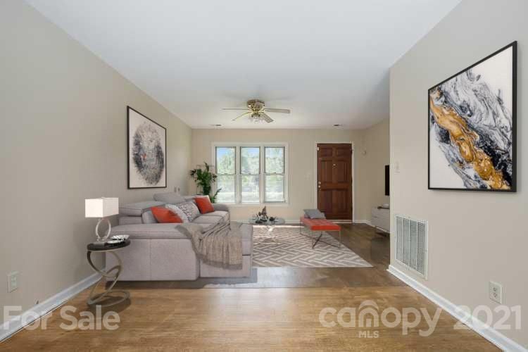 615 Gladedale Ln, Monroe, NC 28110