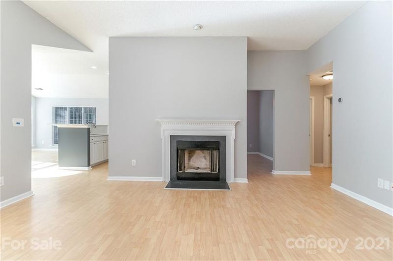 11631 English Oak Ln, Charlotte, NC 28278