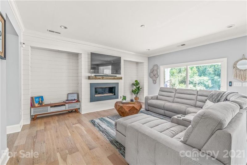 2701 Walker Rd, Matthews, NC 28105