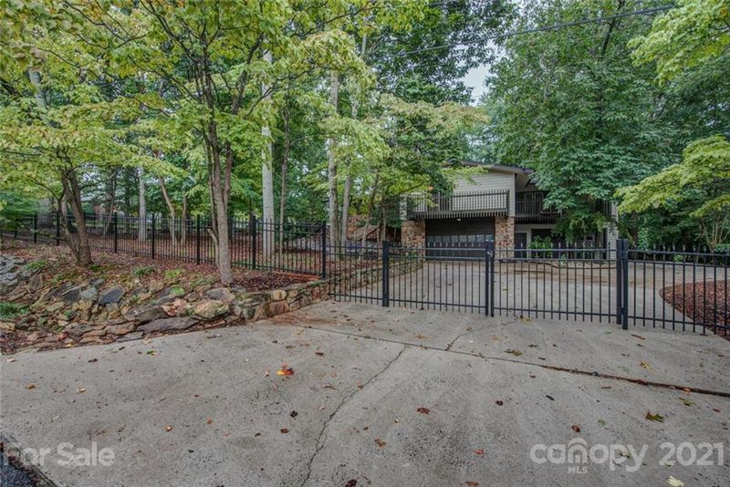 501 Thomas Trl, Gastonia, NC 28054