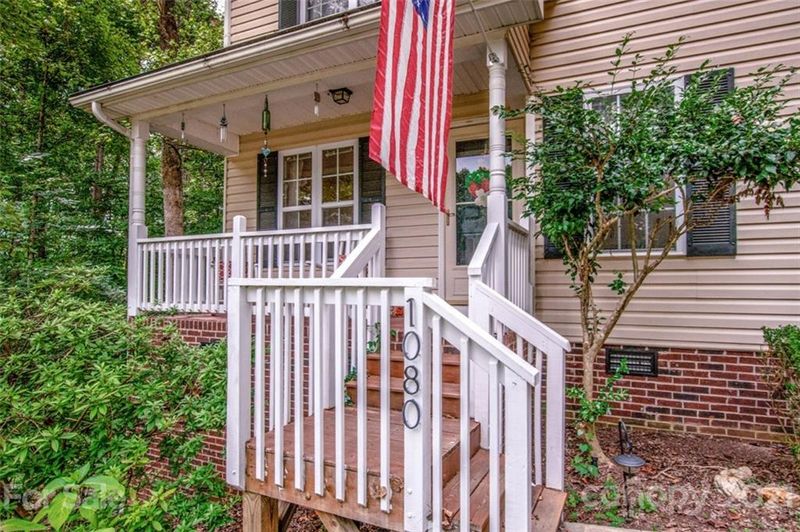 1080 Emerson Dr, Mooresville, NC 28115
