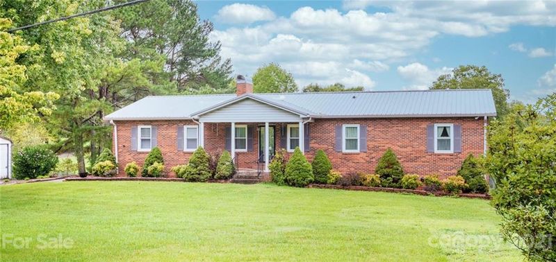 2329 Mountain View Rd, Hickory, NC 28602
