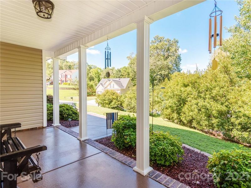 1203 Hidden Oaks Dr SE, Concord, NC 28025