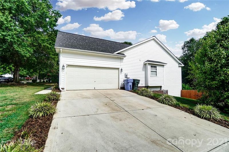 148 Easy St, Mooresville, NC 28117