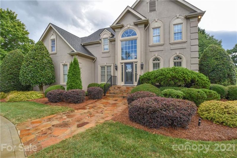 18002 Lochcarron Ln, Cornelius, NC 28031