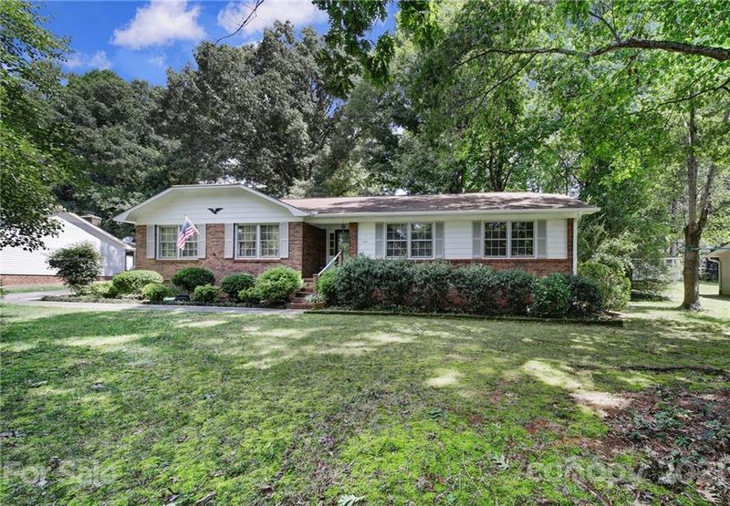 211 Pelham Ln, Fort Mill, SC 29715