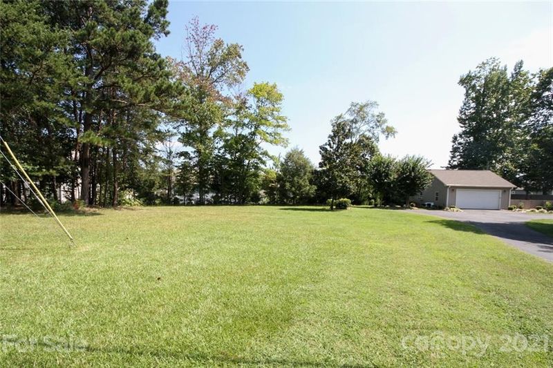 17115 Mckee Rd, Charlotte, NC 28278
