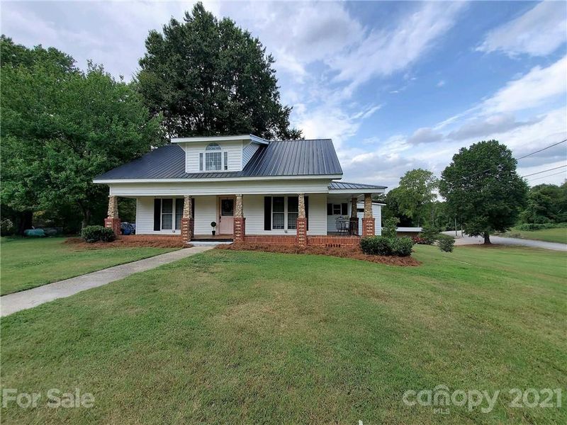 108 Clawson St, Kannapolis, NC 28081