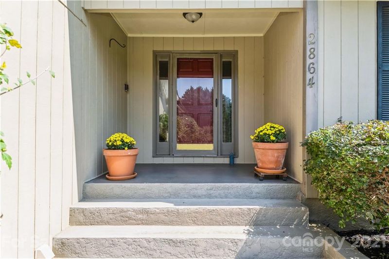 2864 Wimbledon Dr, Gastonia, NC 28056