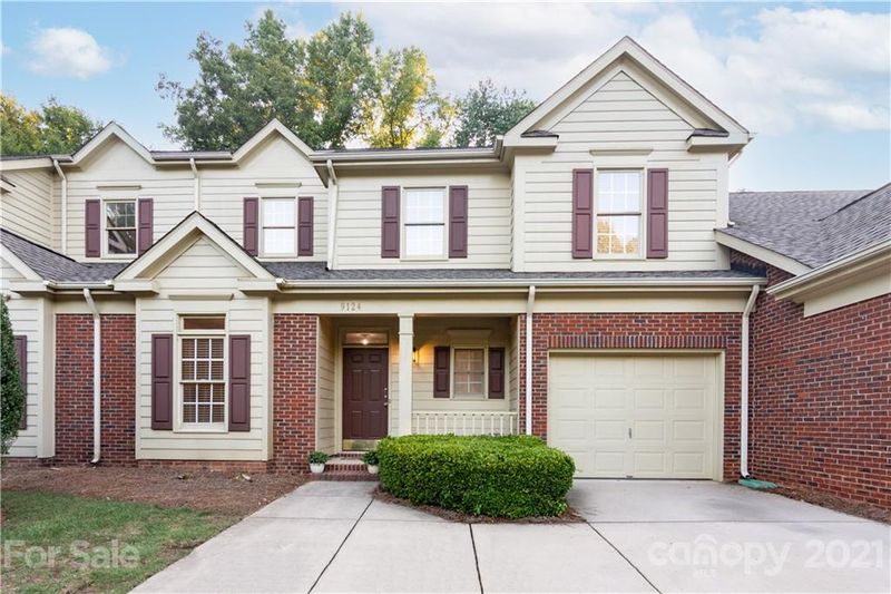 9124 Providence Colony Dr, Charlotte, NC 28277