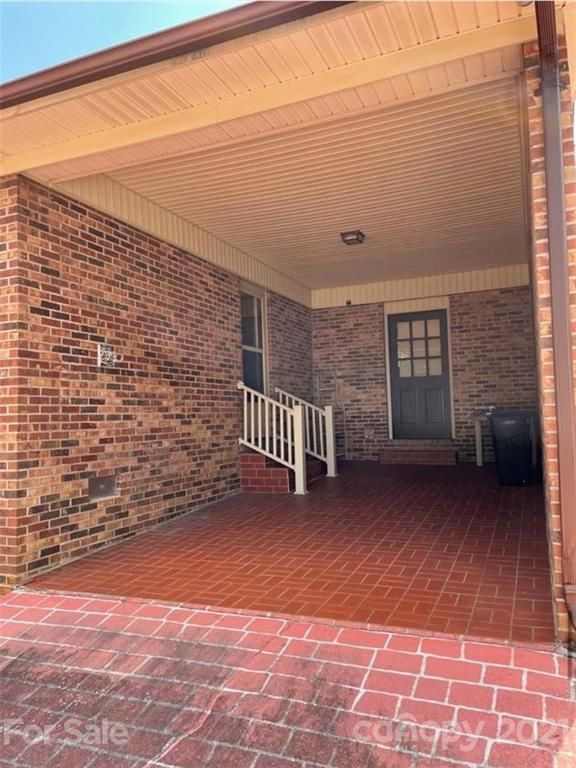 2344 Azalea Dr, Gastonia, NC 28054