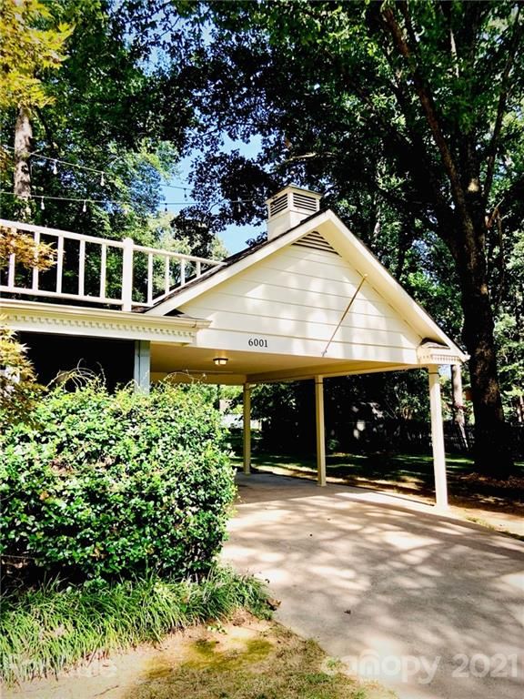 6001 Coatbridge Ln, Charlotte, NC 28212