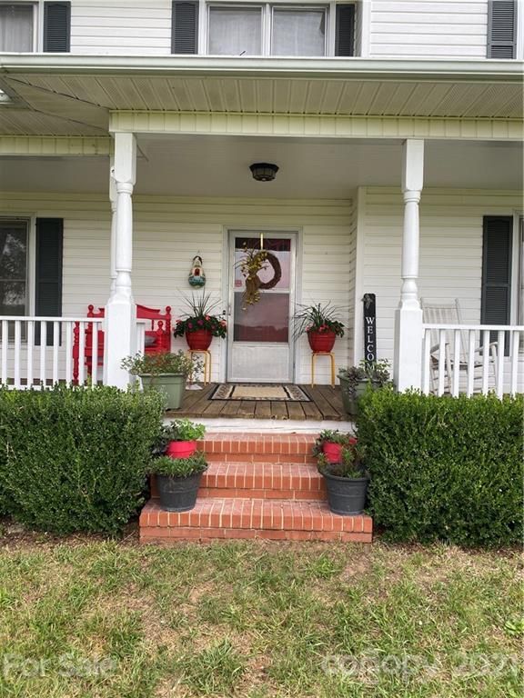 2388 River Rd, Lincolnton, NC 28092