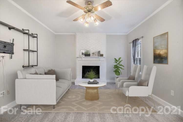 2115 Providence Dr, Charlotte, NC 28270