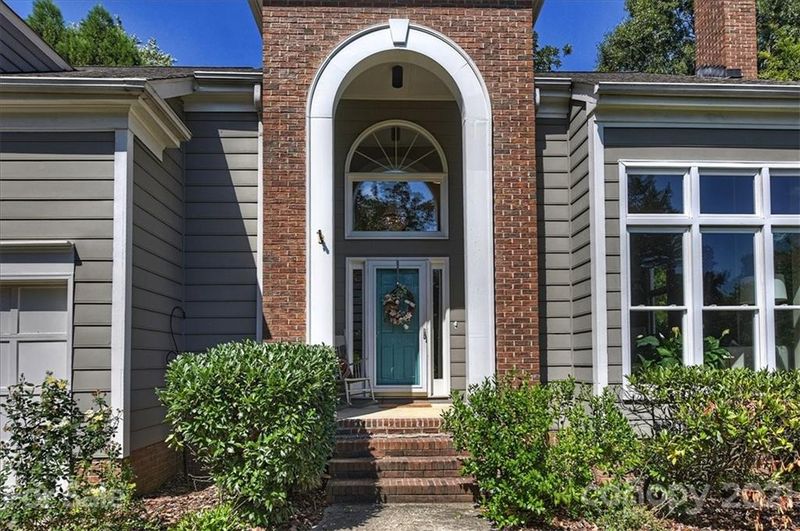 9124 Stoney Corner Ln, Charlotte, NC 28210