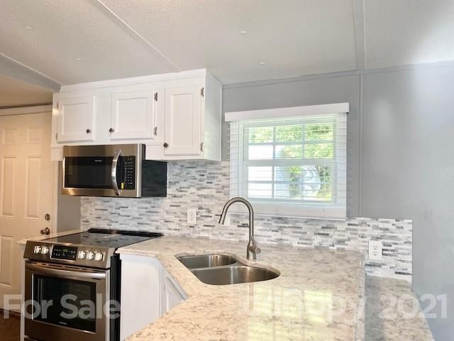 5813 Robinhood Rd, Fort Lawn, SC 29714