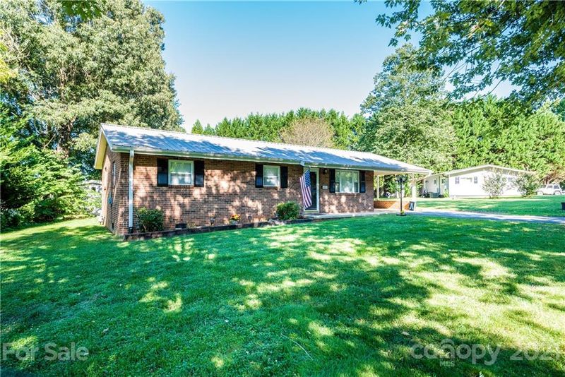 1011 30th St, Hickory, NC 28602