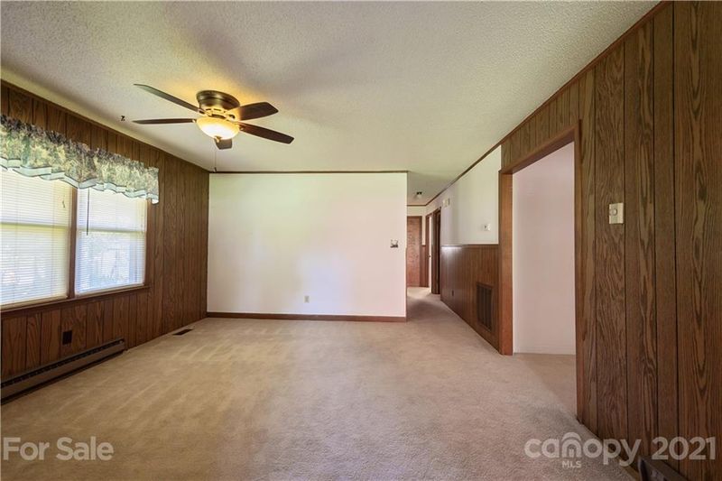170 Devon Ln, Statesville, NC 28625