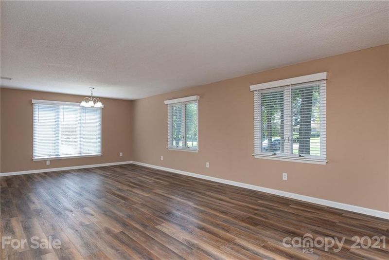 1009 23rd St, Newton, NC 28658