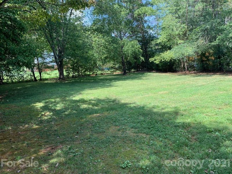 5328 E Piedmont Cir, Conover, NC 28613