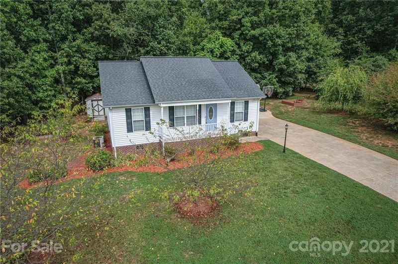 111 Carla Ct, Lincolnton, NC 28092