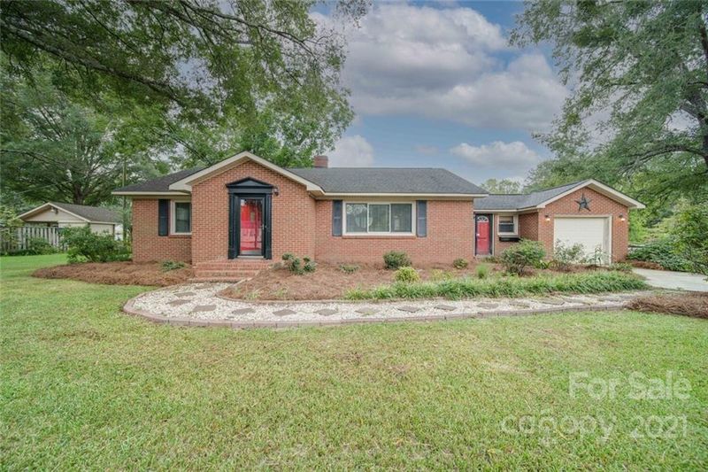 1246 Mcilwain Rd, Lancaster, SC 29720
