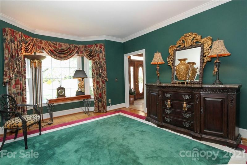 11400 Chestnut Hill Dr, Matthews, NC 28105