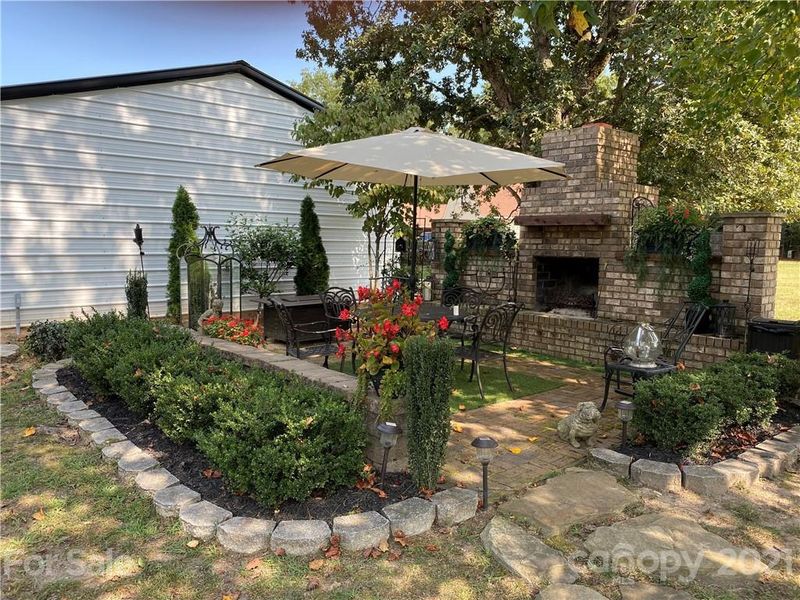 307 W Old Post Rd, Cherryville, NC 28021