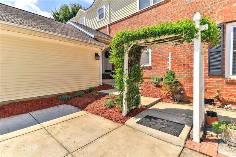 6918 Misty Pine Ln #6918, Charlotte, NC 28217