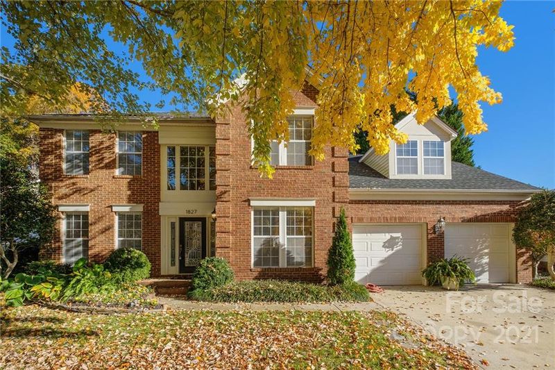 1827 Pine Mountain Rd, Charlotte, NC 28214
