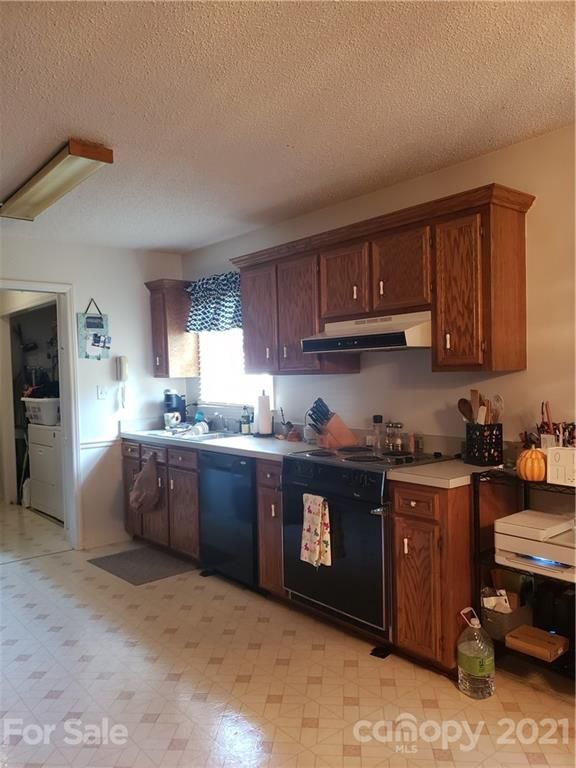 500 E Cj Thomas Rd #4, Monroe, NC 28110