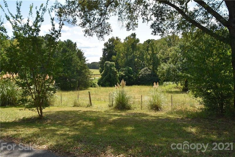 1982 Boyd Rd, Blackstock, SC 29014